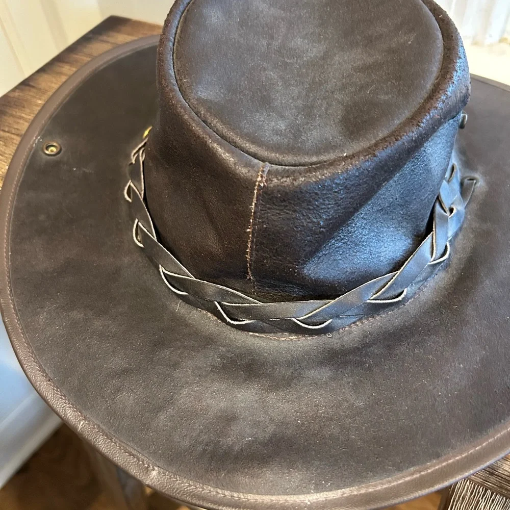Australian Leather Bush hat bound by hand, silver crocodile croc 🐊
